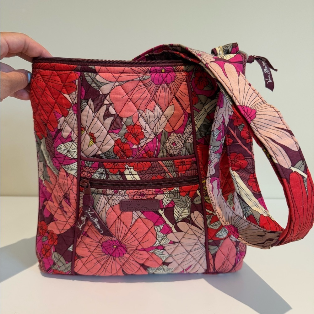 Vera Bradley Pink Red Floral Women's Crossbody Bag w.Adjustable Shoulder Strap